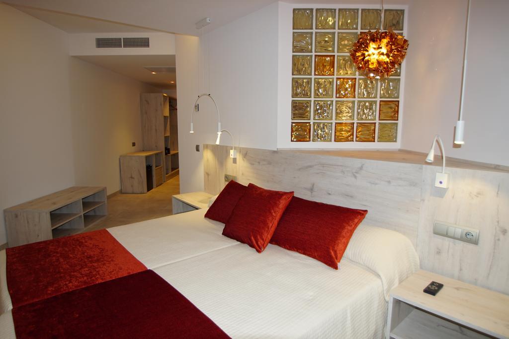 Superior Double Room with Mountain View,425187678:JPEG