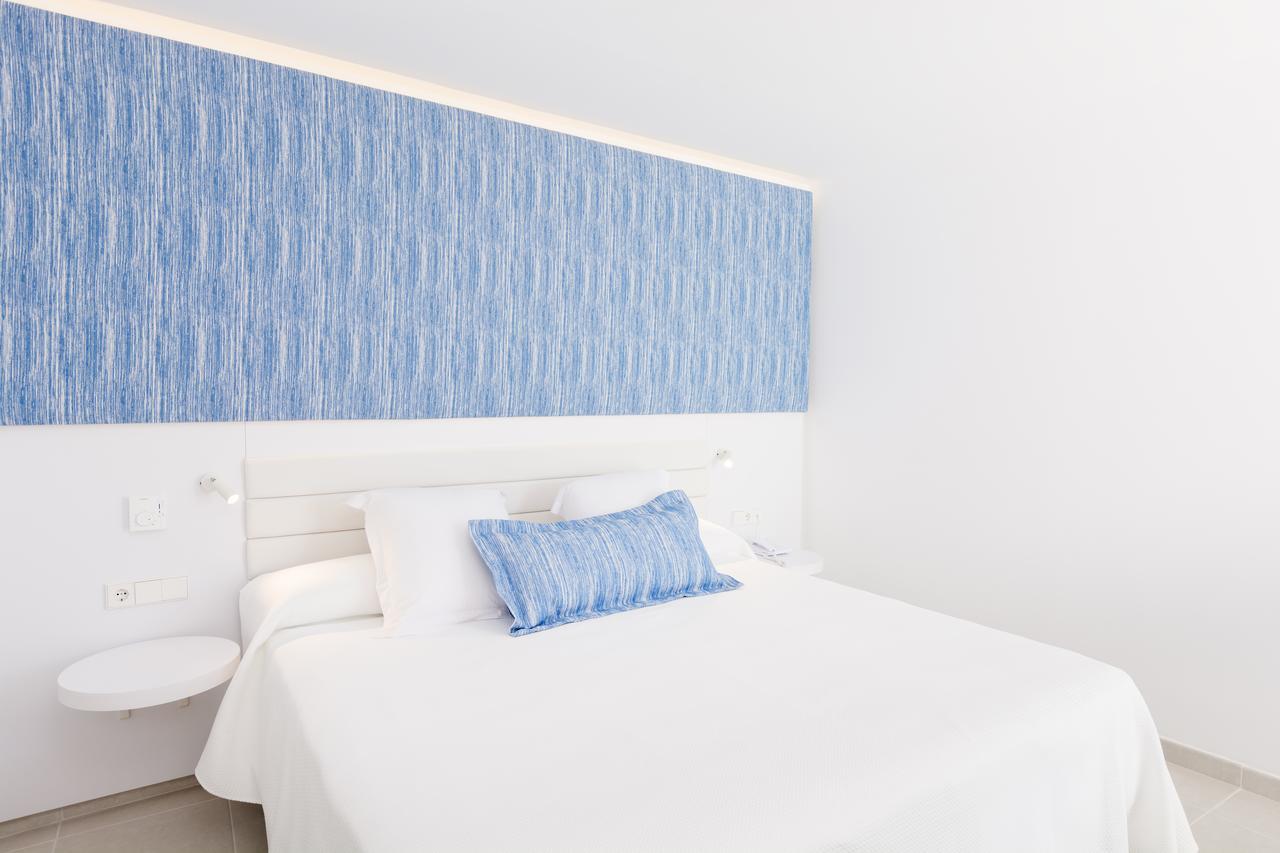 Comfort Room with Pool View