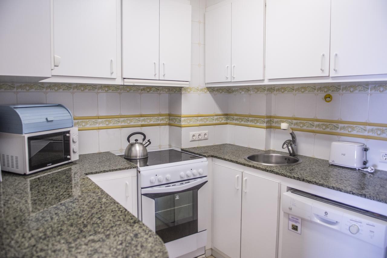 Three-Bedroom Apartment,559694946:JPEG