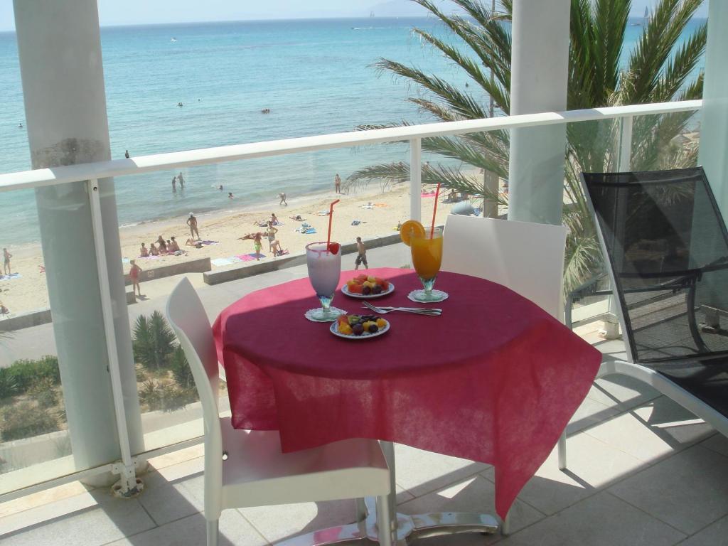 Studio with Sea View,74036246:JPEG