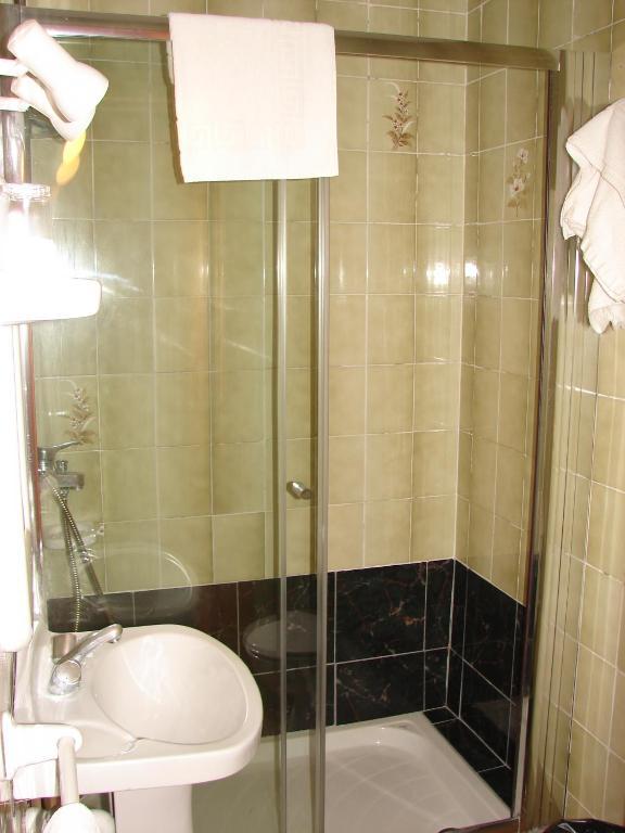 Double or Twin Room,65997160:JPEG