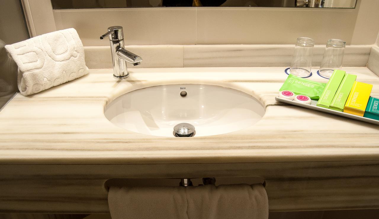 One-Bedroom Apartment,632955081:JPEG