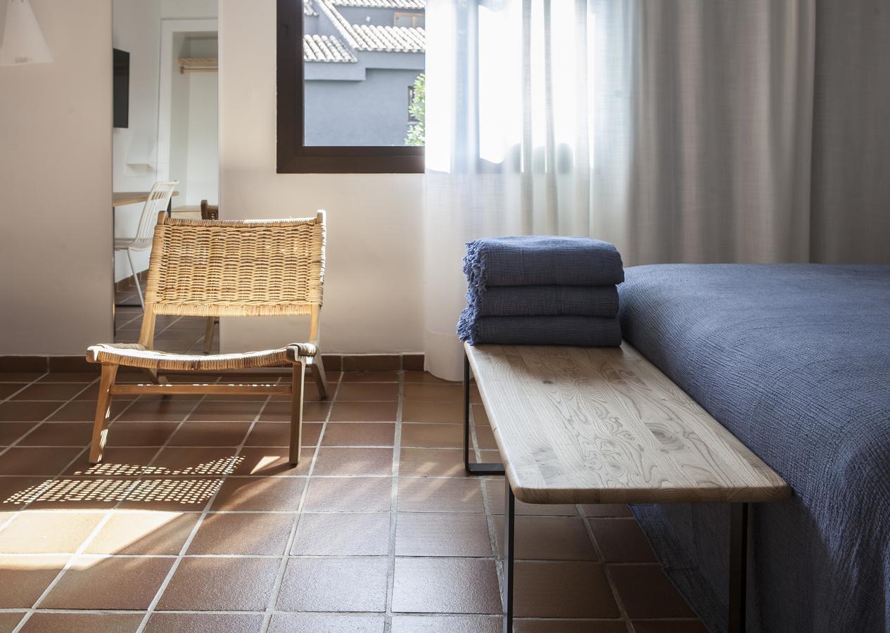 Double Room with Balcony and Sea View,654694746:JPEG
