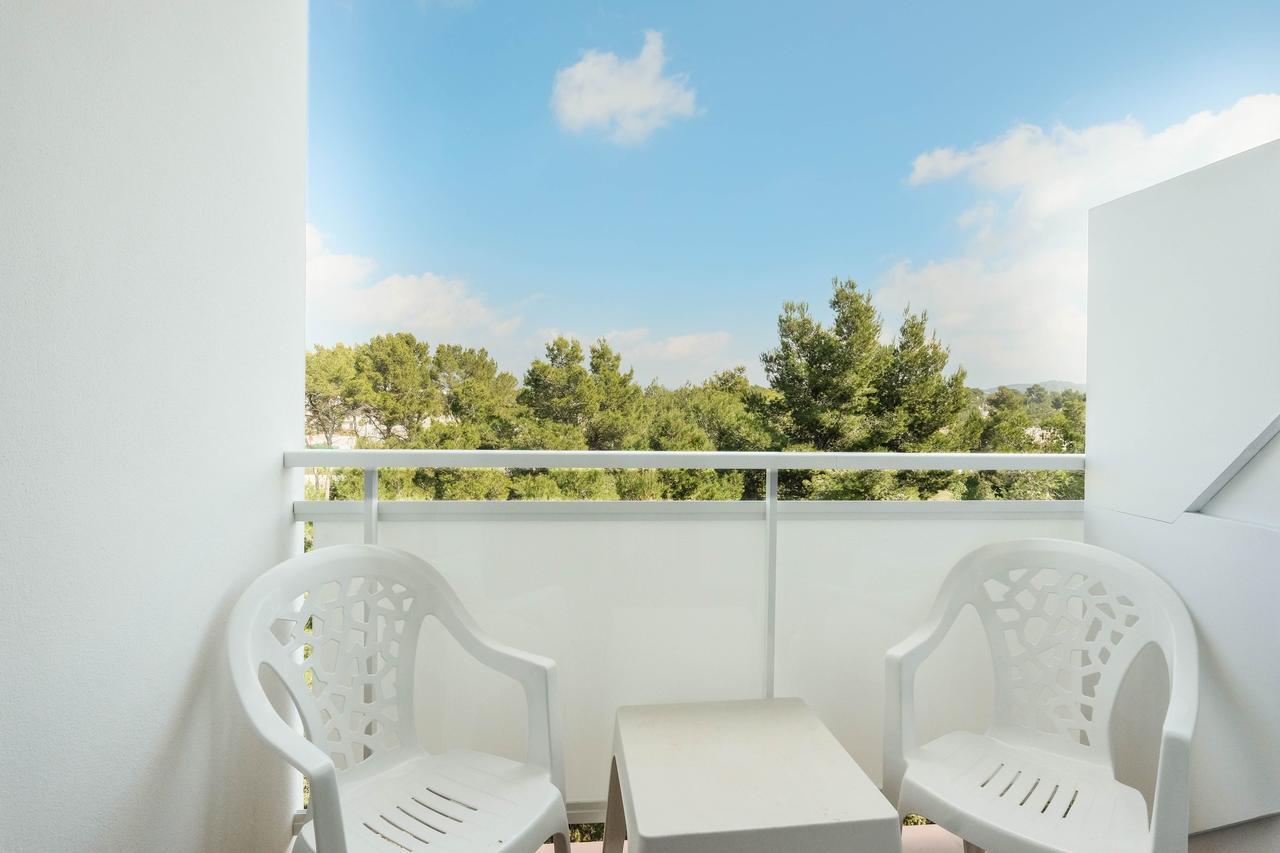 Single Room,974716039:JPEG