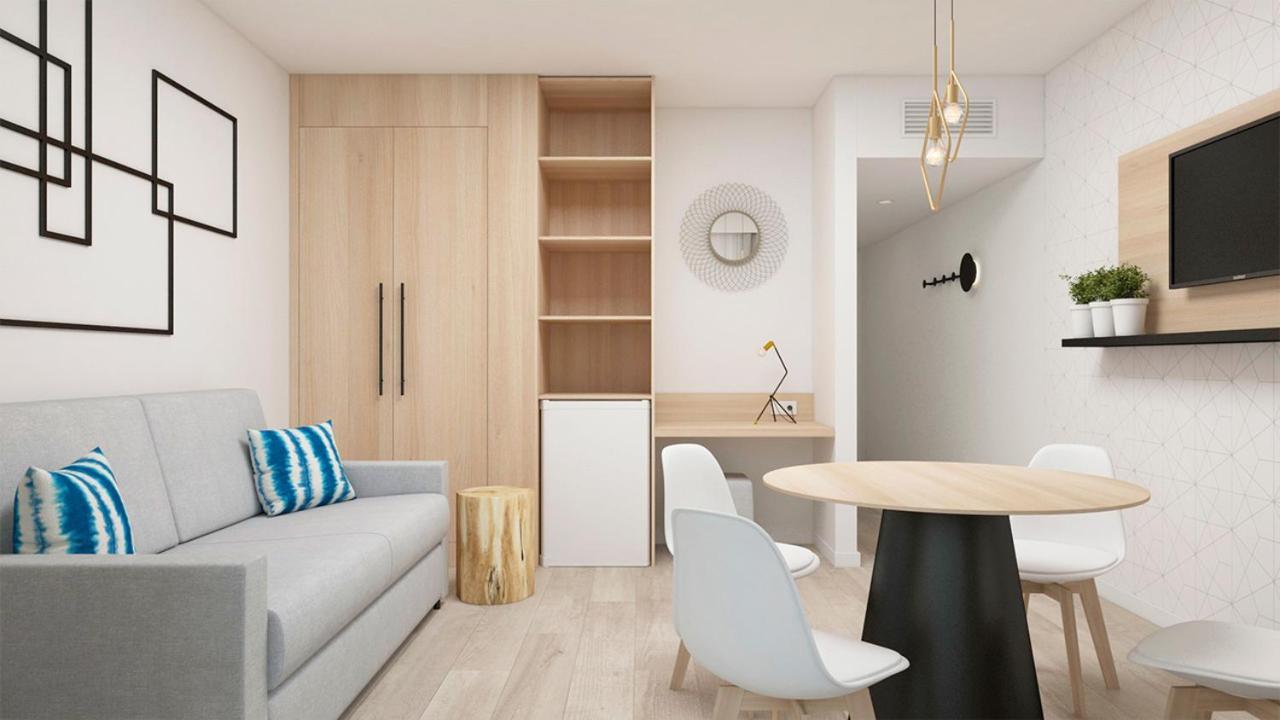 Standard Double Suite