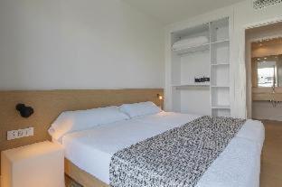 One-Bedroom Apartment,773172739:JPEG