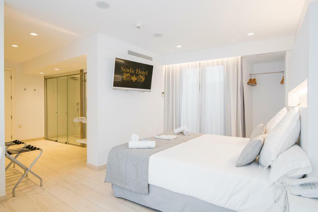 Double Room Shared Patio