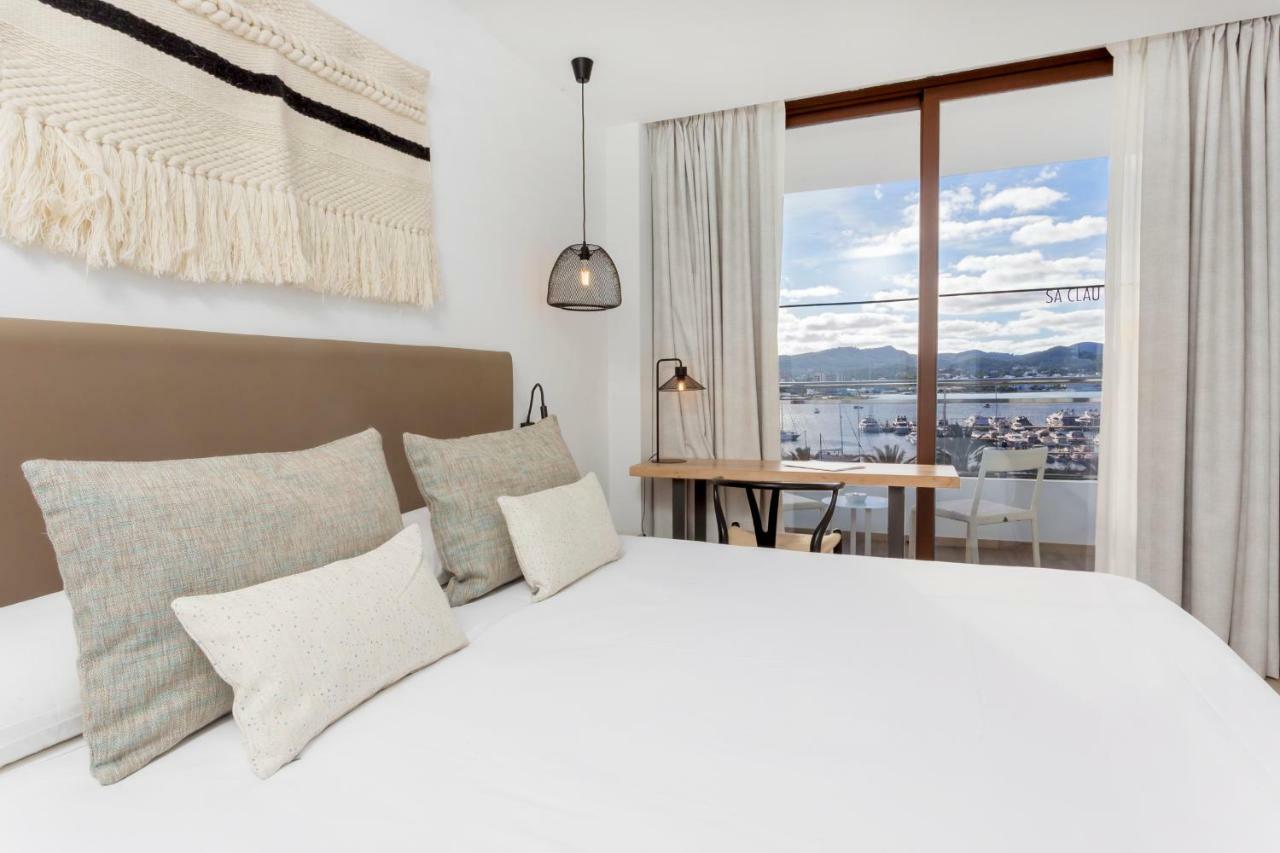 Room with Sea View,789761454:JPEG