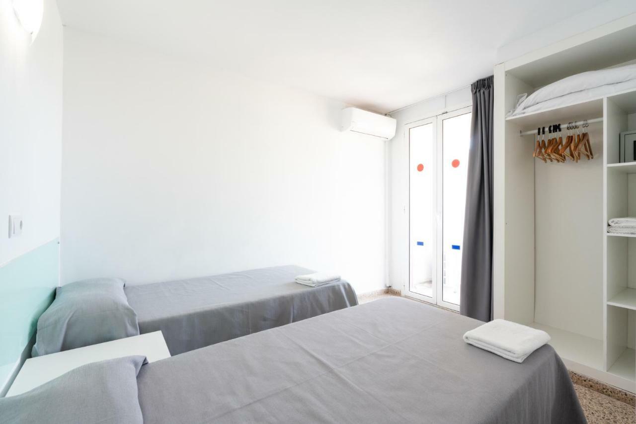Two-Bedroom Apartment,799517775:JPEG