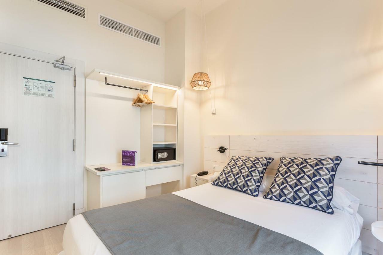 Economy Double Room,805959198:JPEG