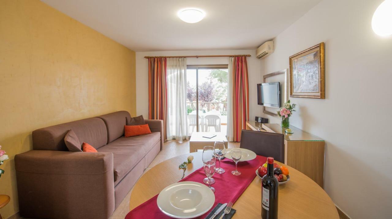 Apartamento de 2 dormitorios (2 adultos + 3 niños)