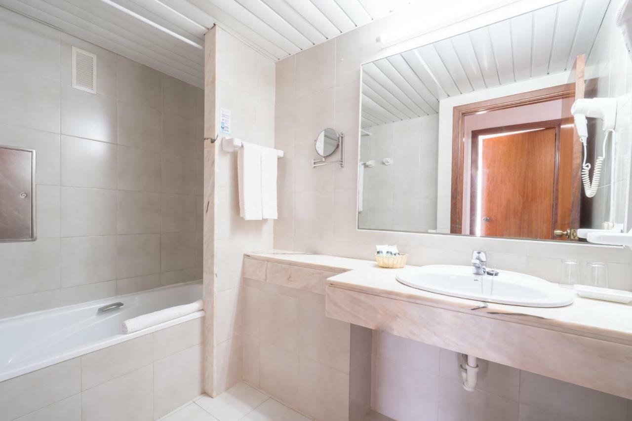 Suite with Balcony,820026938:JPEG