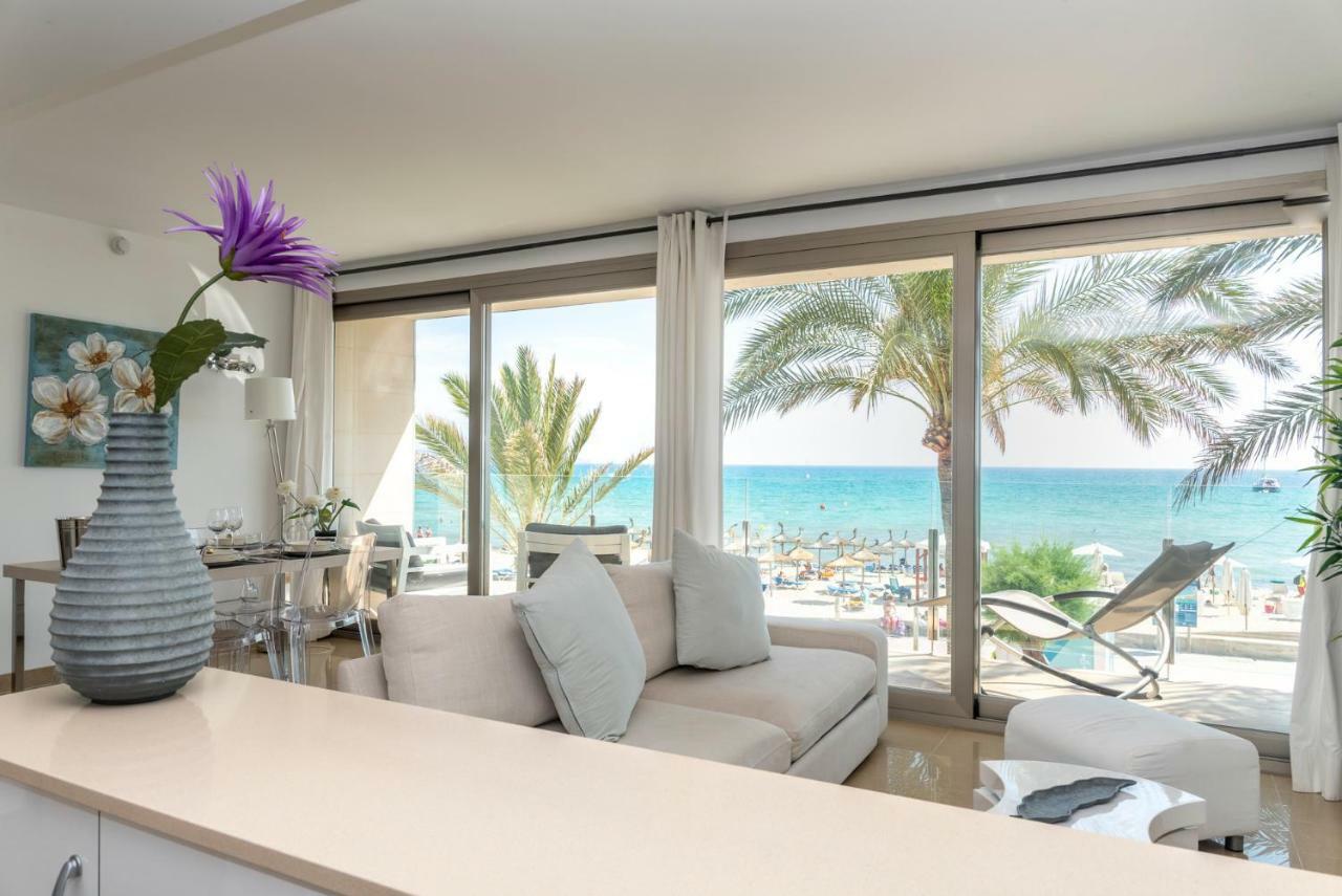 One-Bedroom Apartment Sea View