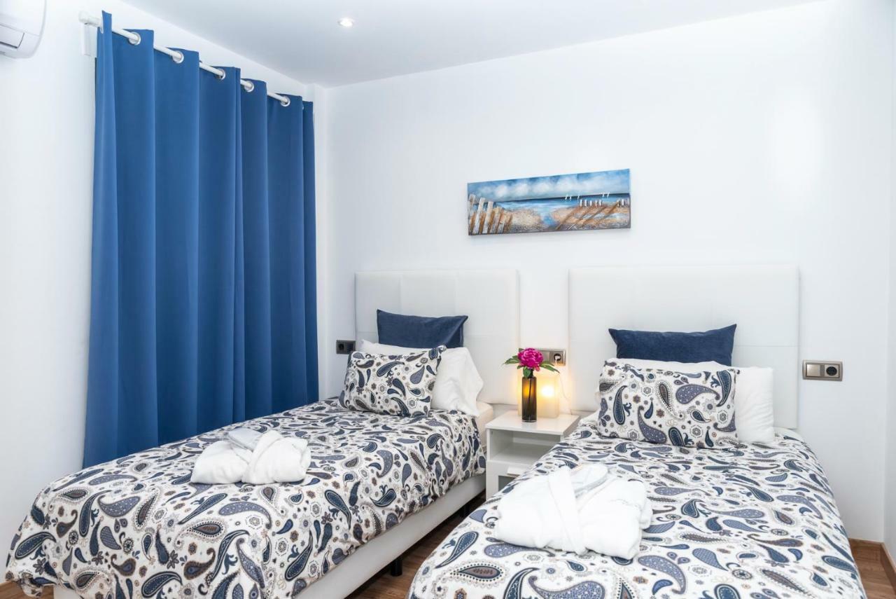 Premium Penthouse Two-Bedroom Apartment Sea View