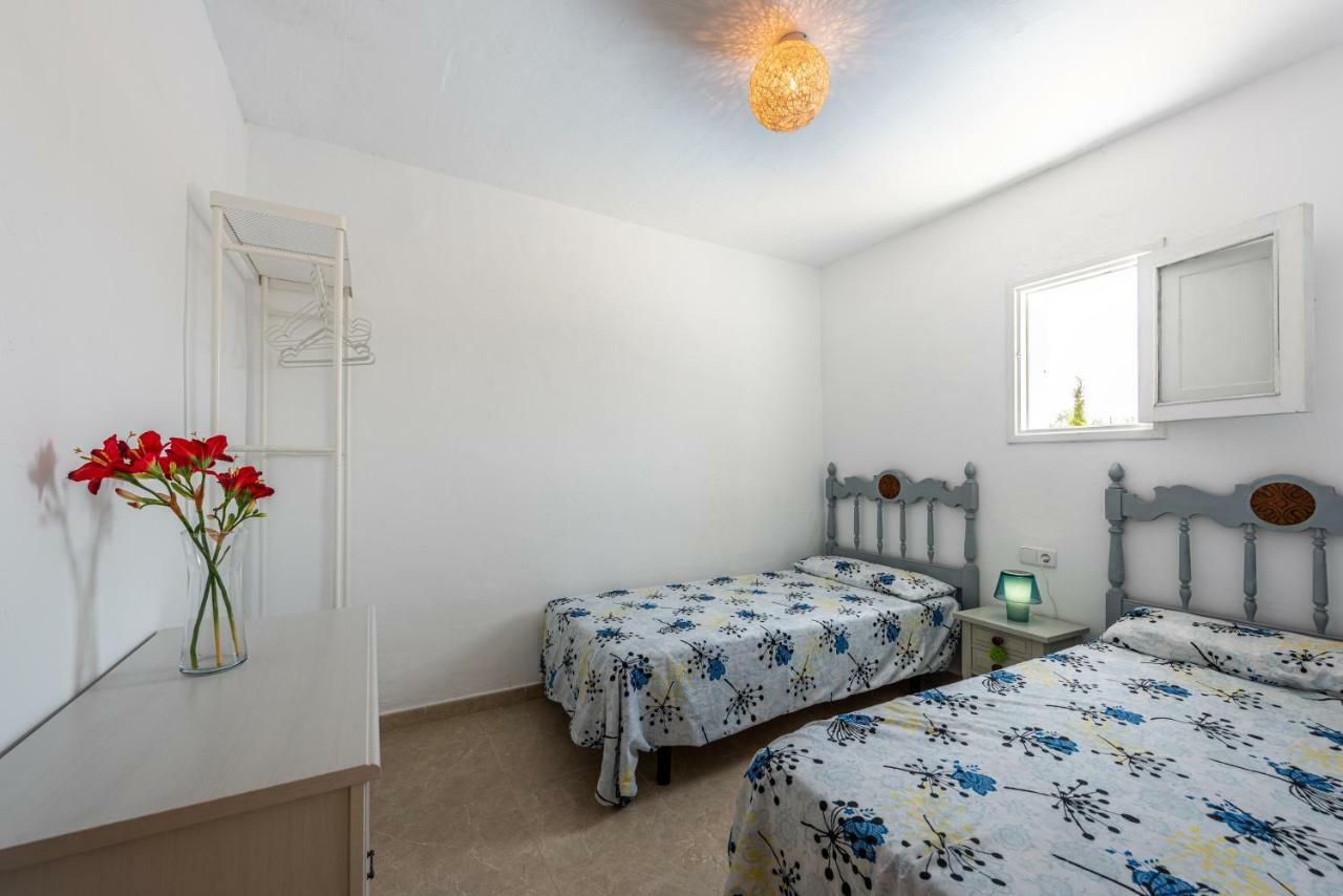 Holiday Home,836768294:JPEG