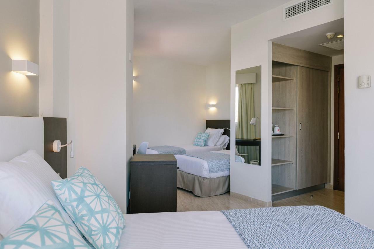 Family Room (4 Adults)