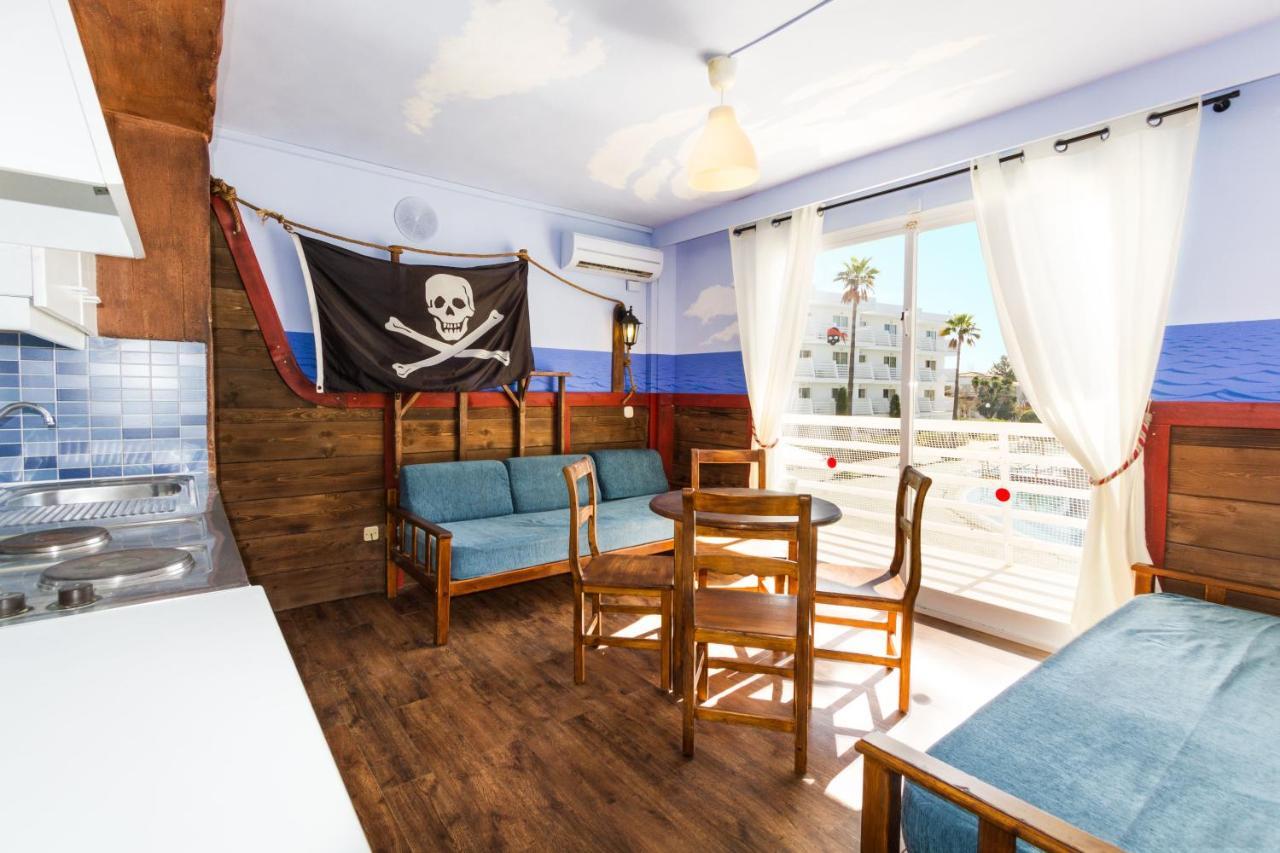 Themed One-Bedroom Apartment