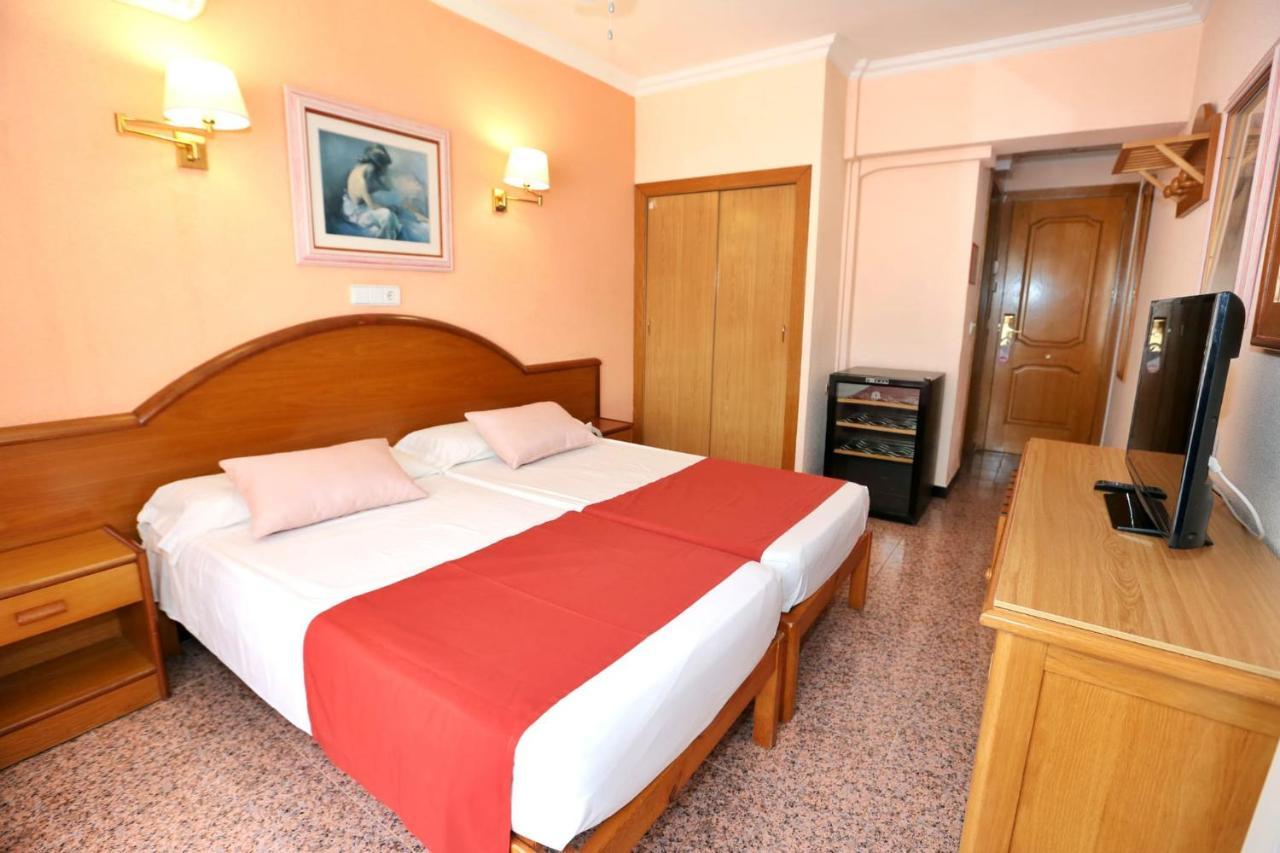 Twin Room,1272349474:JPEG