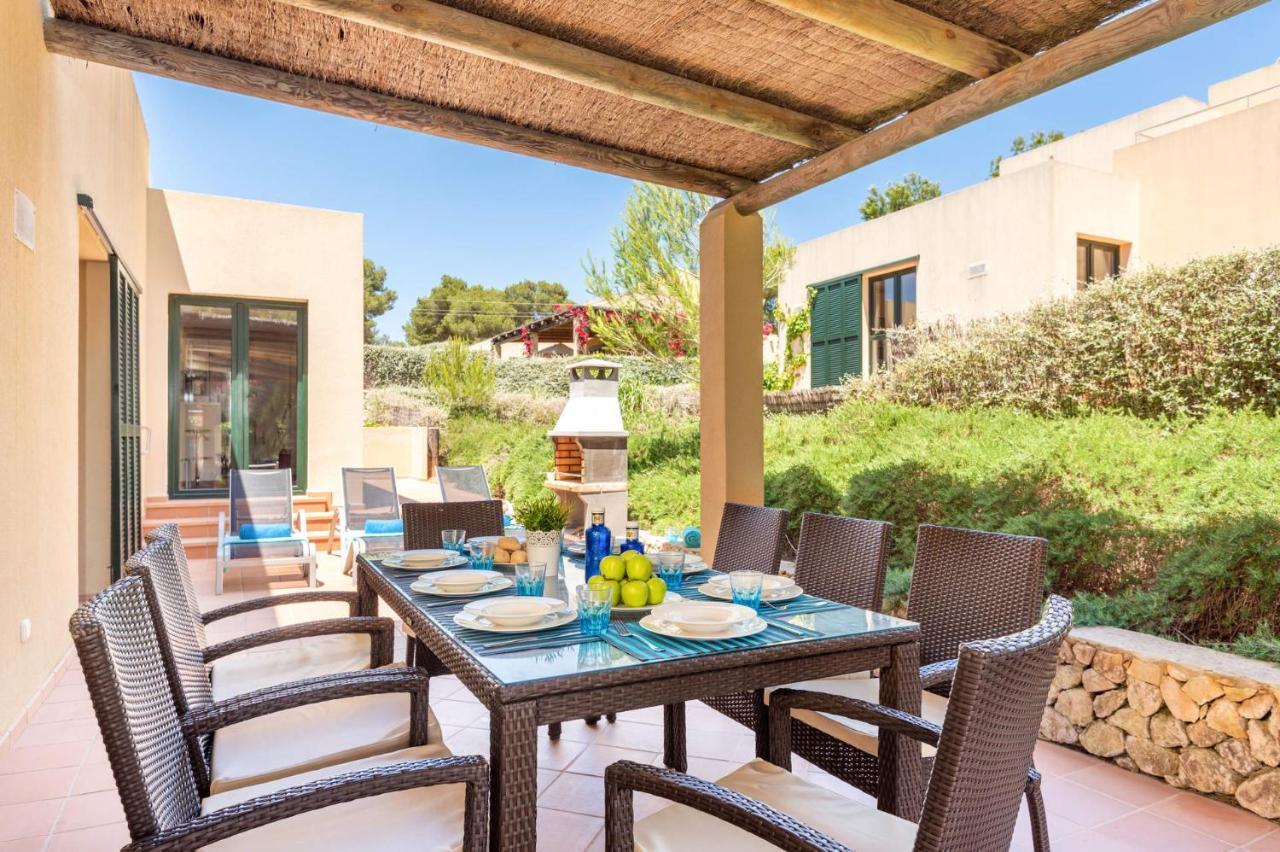 Four-Bedroom Villa with Private Pool,996901326:JPEG