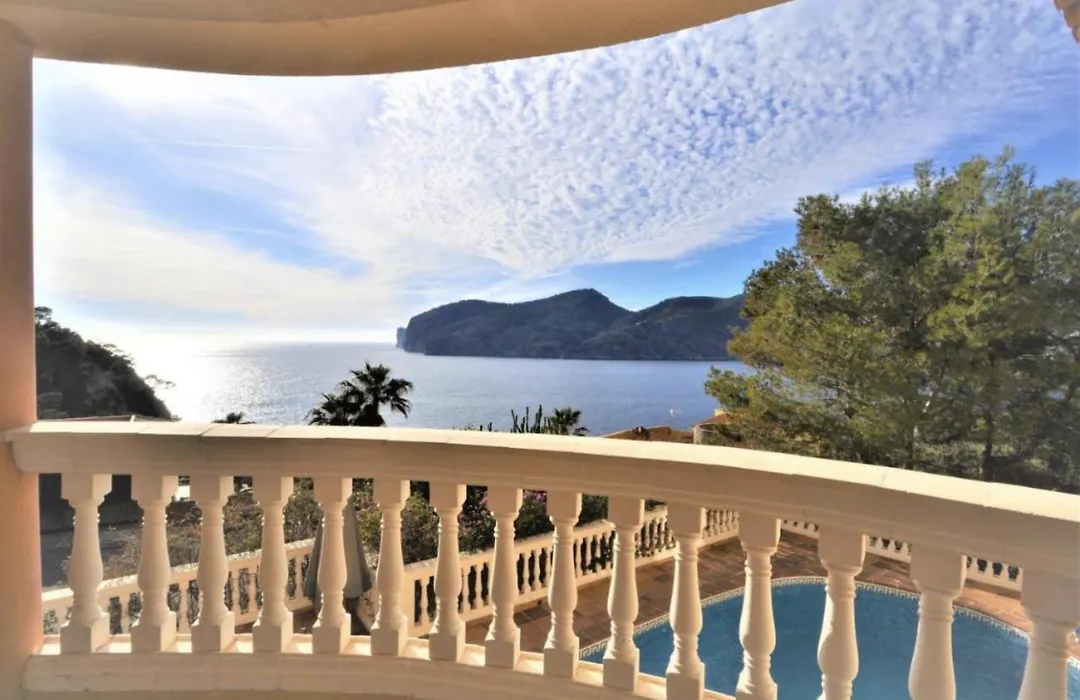Villa Camp de Mar Sea View by PriorityVillas-1
