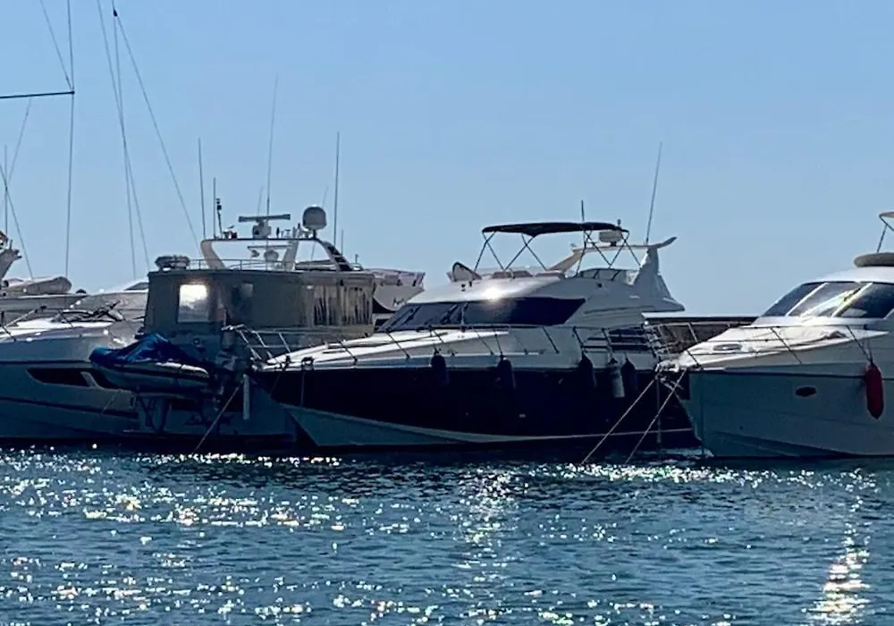 Yacht 18M Sunseeker In Mallorca Mit Fruehstueck & Bordcrew-1