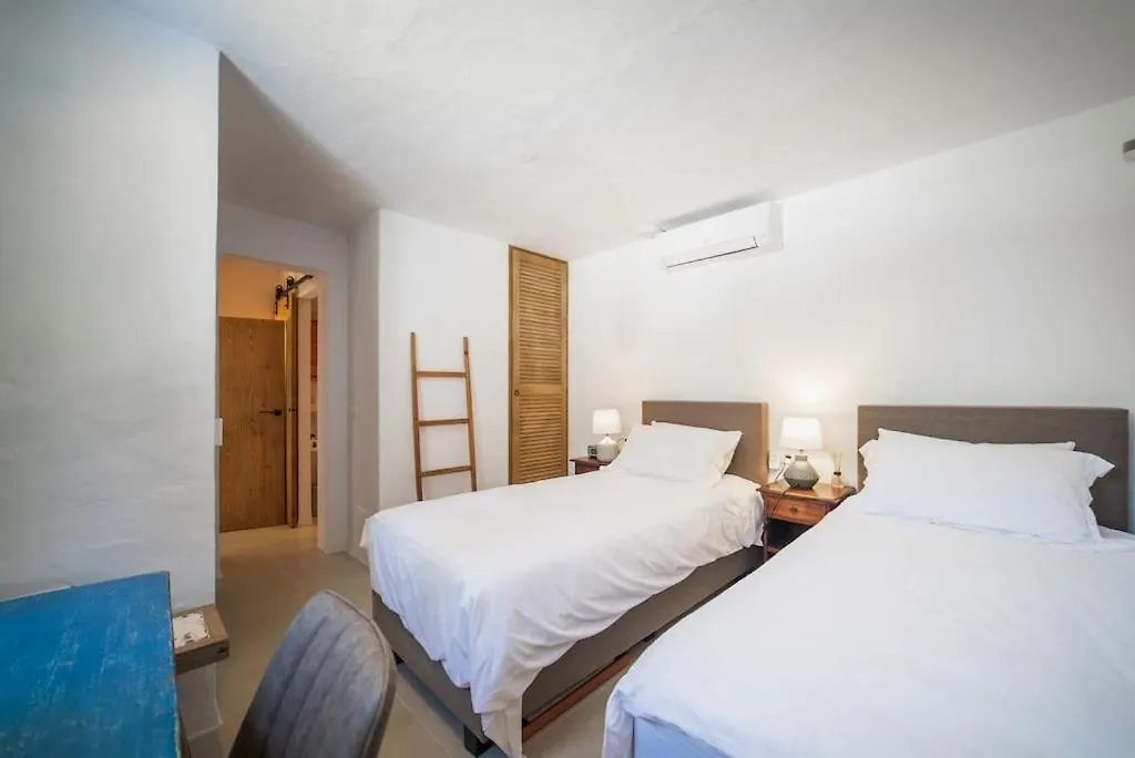Finca Victoria Eu - A Lovely Ibiza Villa In The Hills-1
