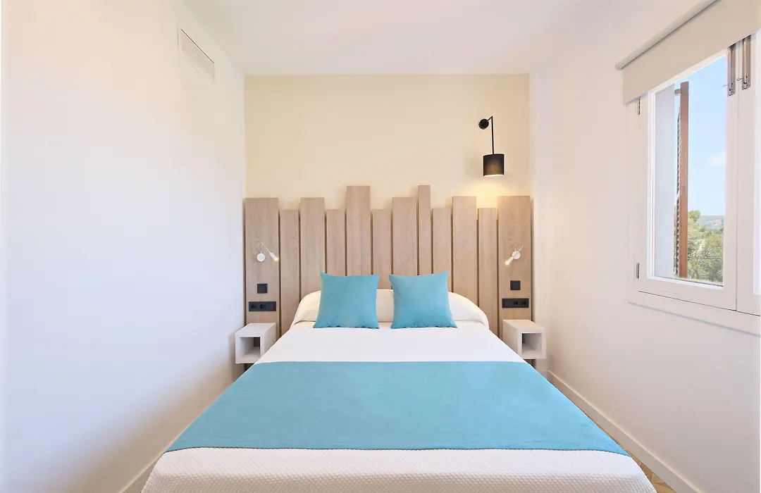 Azuline Apartamentos Can Sanso-1