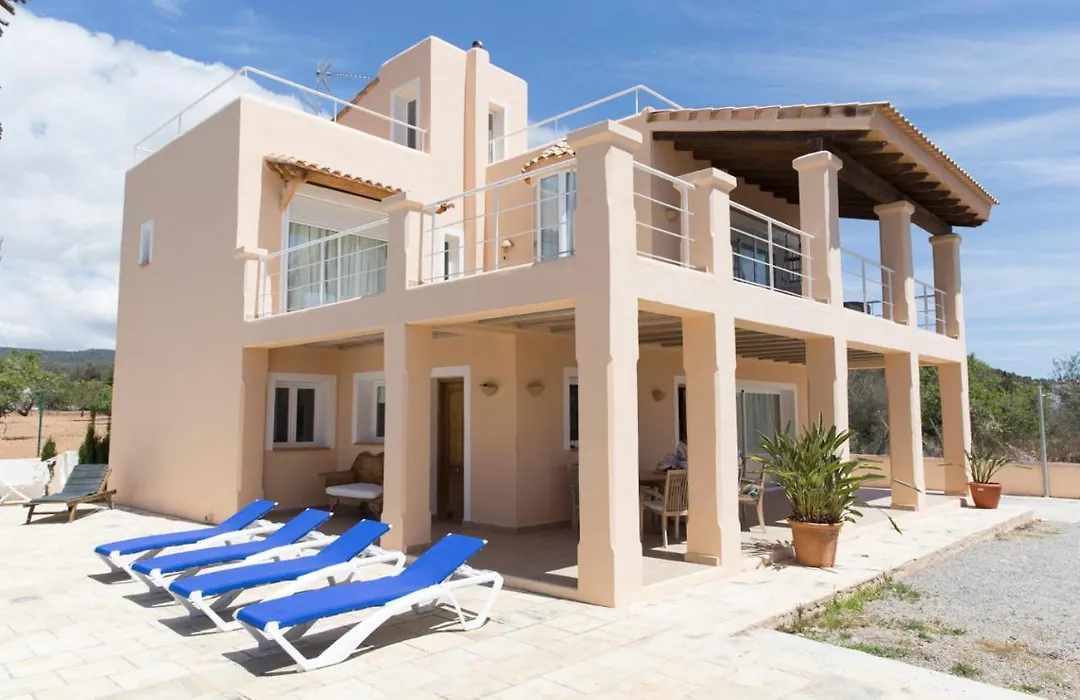 Villa Tom Is Near To Playa Den Bossa-1
