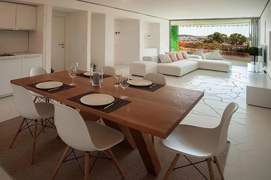 Luxury Apartment To Share W Me - I Live Here - Dalt Vila Views And Gym-1