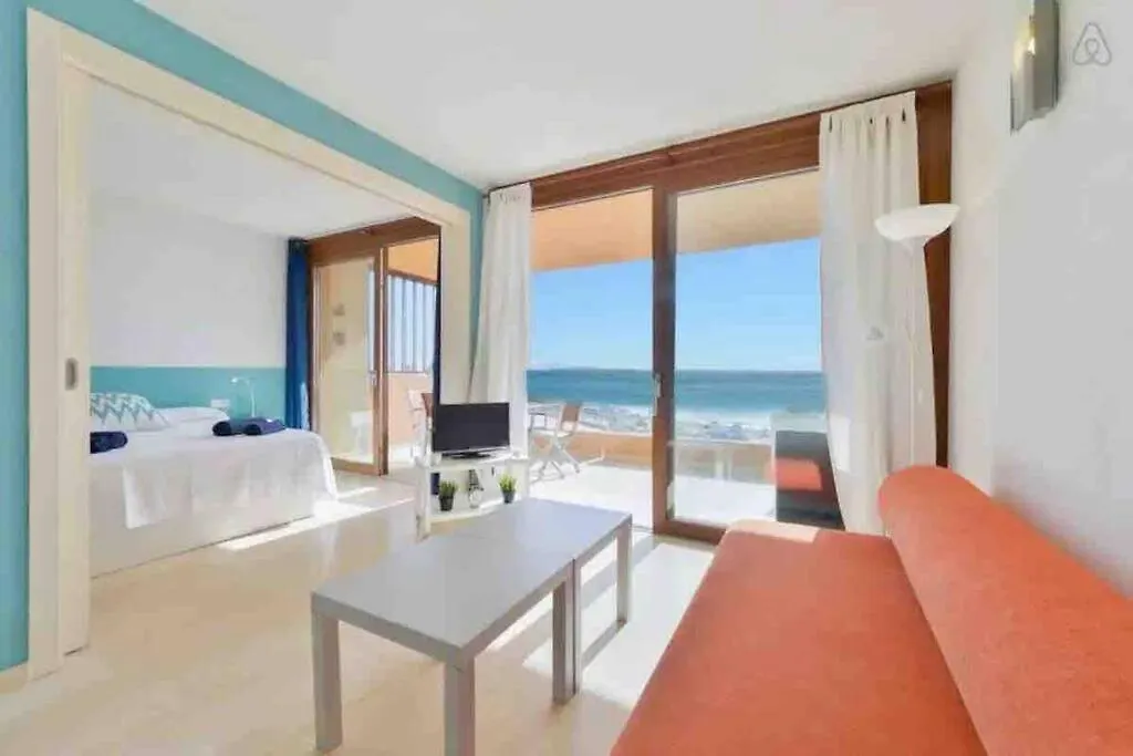 Geminis Playa Den'Bossa Place-1