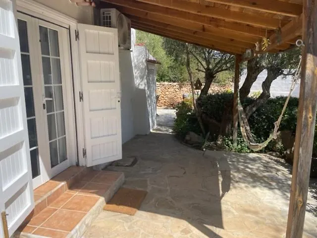 Retreat Studio-1