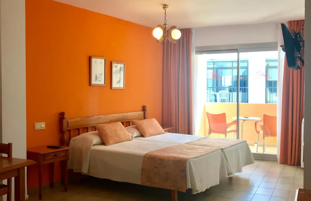 Apartamentos Jovial-1