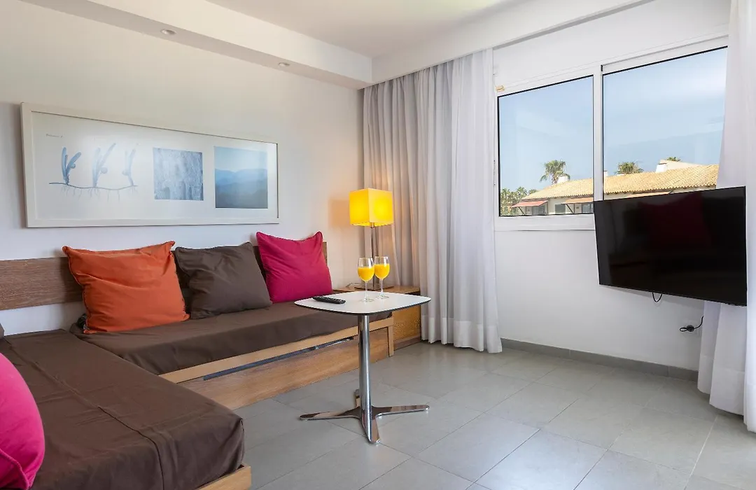 Hipotels Apartamentos Cala Bona-1