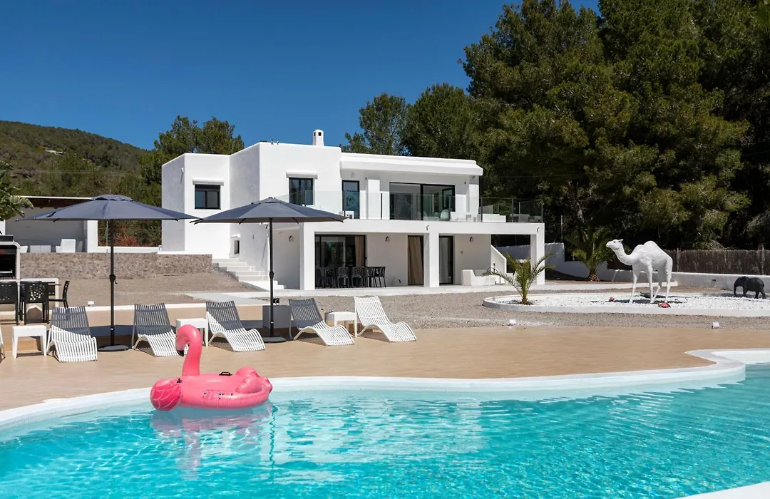 Luxe Minimalistic Large Villa Near Airport & Bossa Beach-1