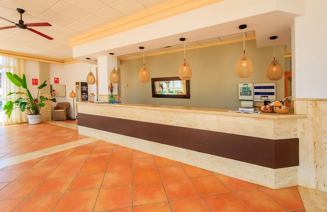 Nuramar Aparthotel-1