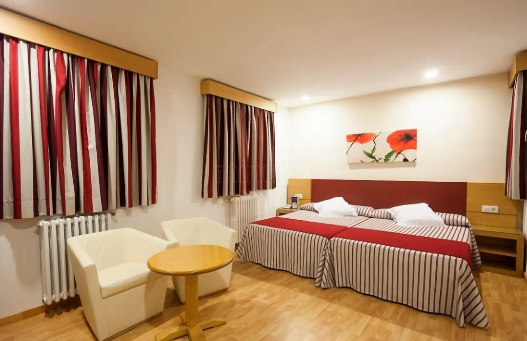 Hotel Amic Colon-1