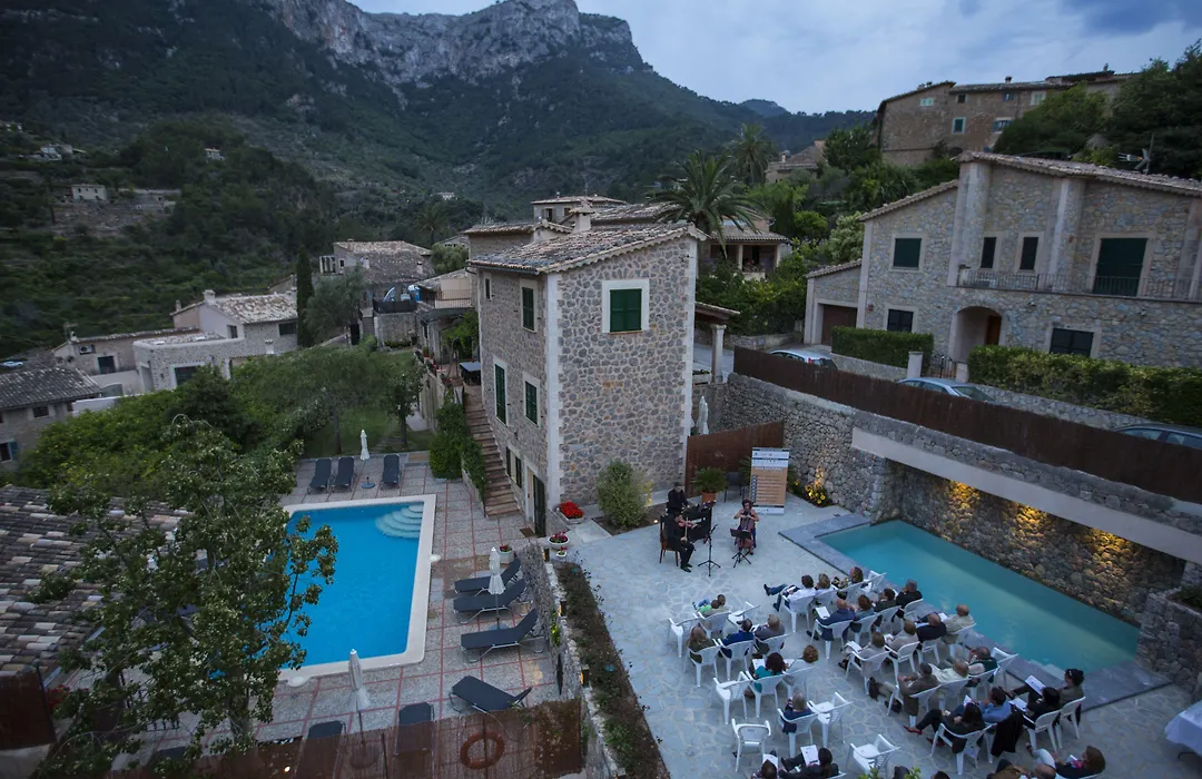 Hotel y Apartamentos DES PUIG-1