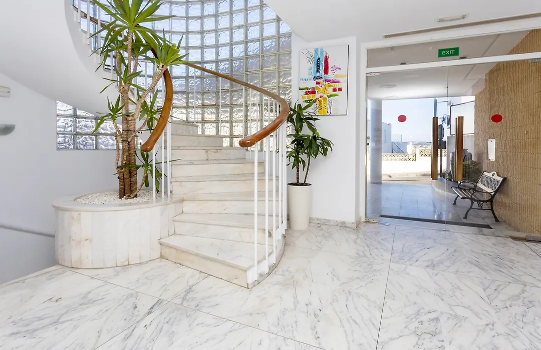 Hostal Molins Park-1