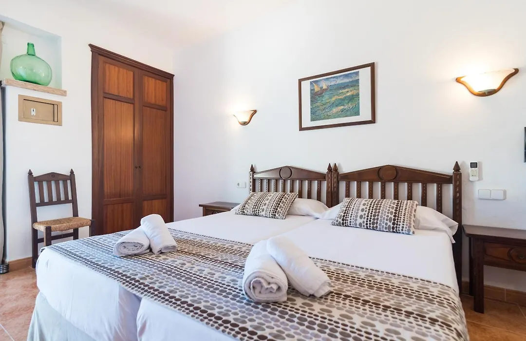 Hotel Ses Puntetes-1