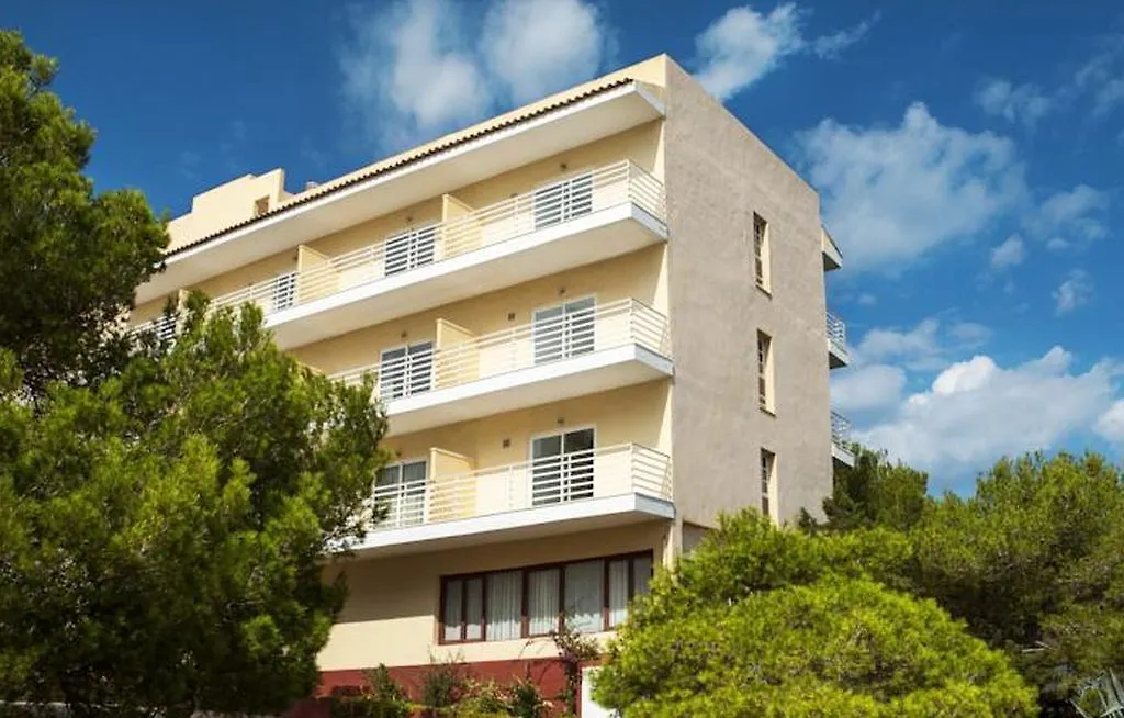 Hostal Cala Es Pujols-1