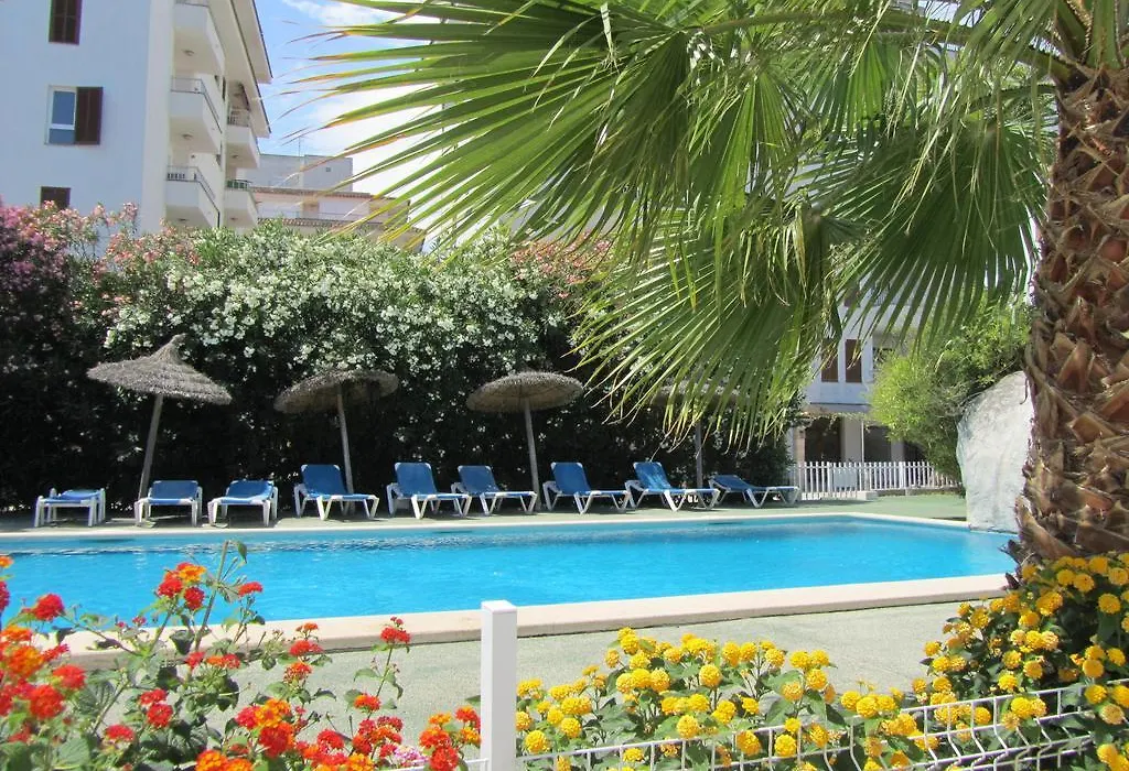 Apartamentos Diana-1