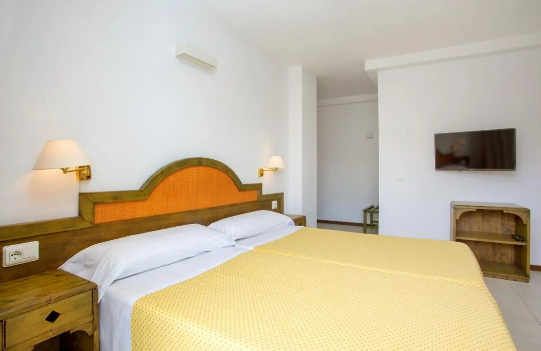 Apartamentos Bon Lloc-1