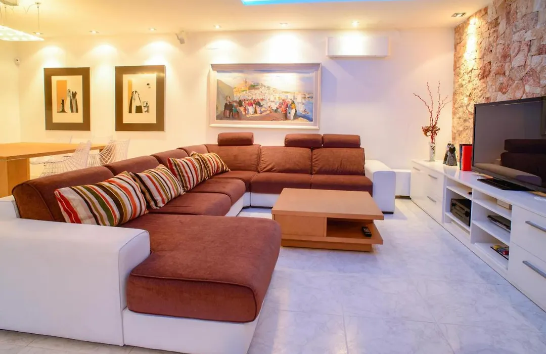Villa Melody-1