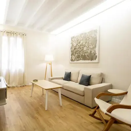 Cream homes La Rambla, TURISMO DE INTERIOR-2