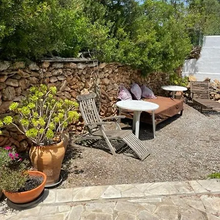 Retreat Studio-2