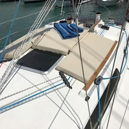Bella Lola-3
