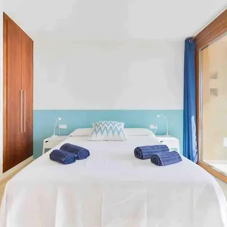 Geminis Playa Den'Bossa Place-3