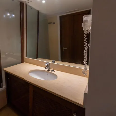 Amazing Seafront Apt In Playa Den Bossa-3