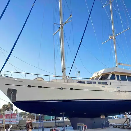 Spacious 24Meters Long Yacht Lagaro / 5 Cabins-2