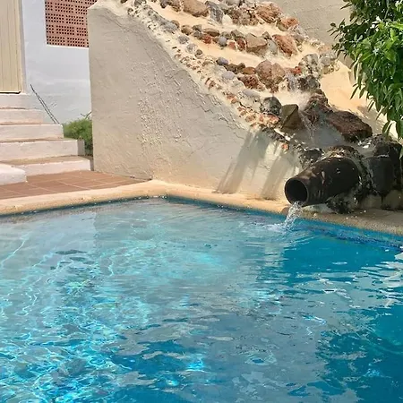 Villa Los Robles En Playa Den Bossa Con Piscina Privada-3